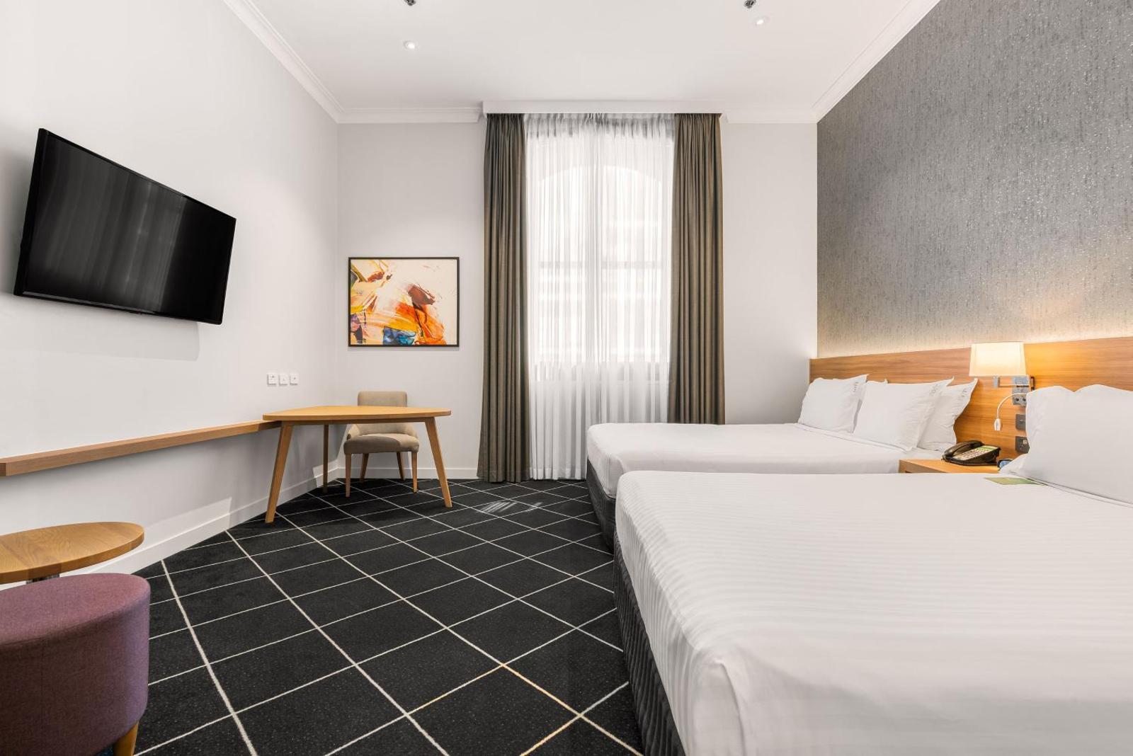 Holiday Inn Darling Harbour