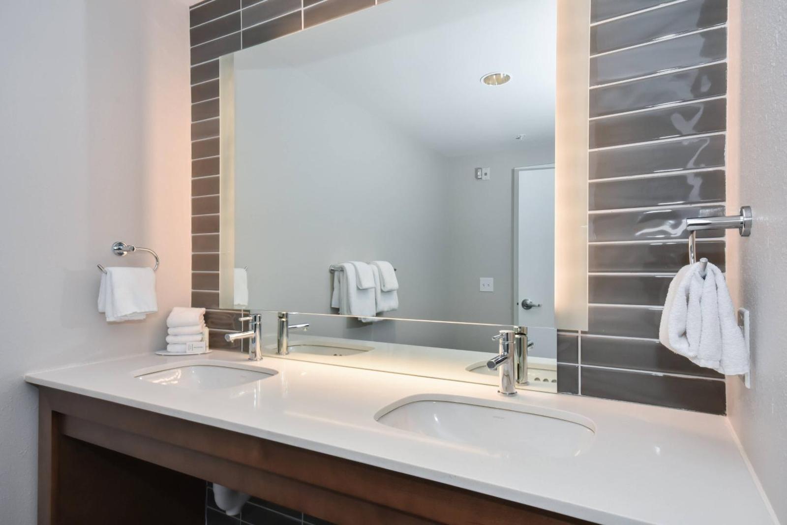 Residence Inn by Marriott Myrtle Beach Oceanfront Main image 1