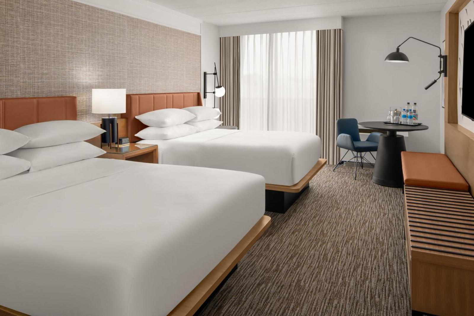 Sheraton Milwaukee Brookfield Main image 2