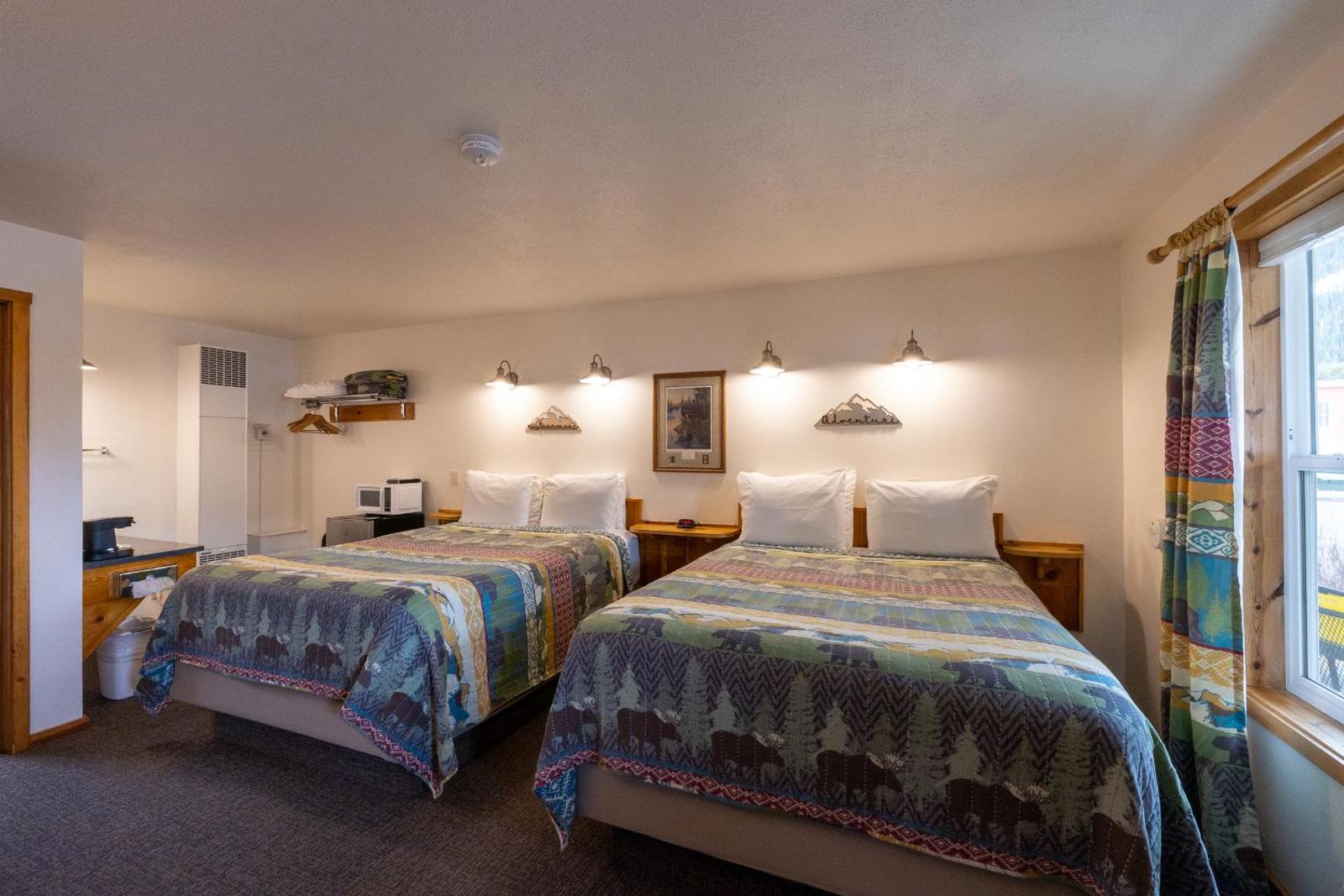 Popular attractions Area Nearby Property