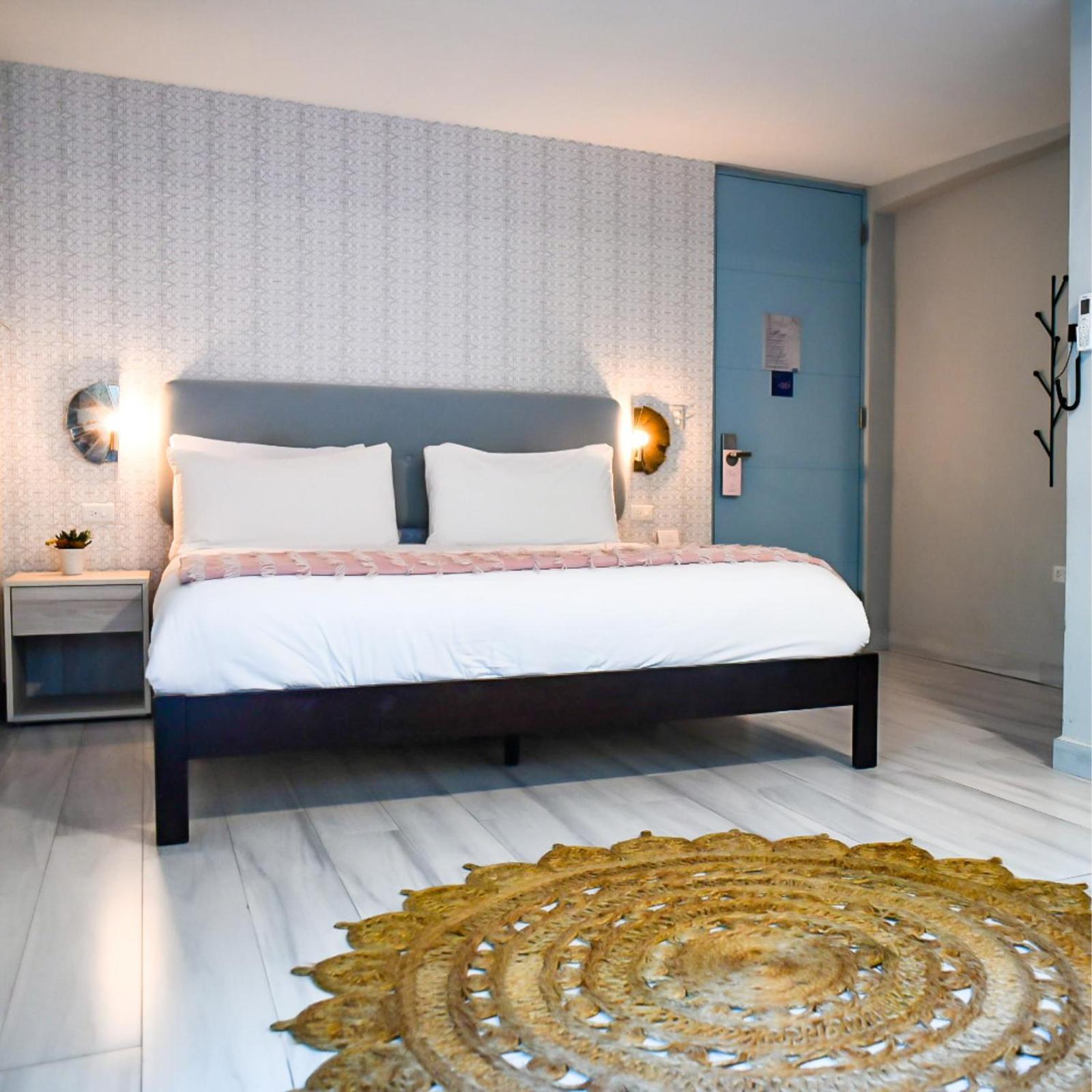 Popular attractions Area Nearby Property