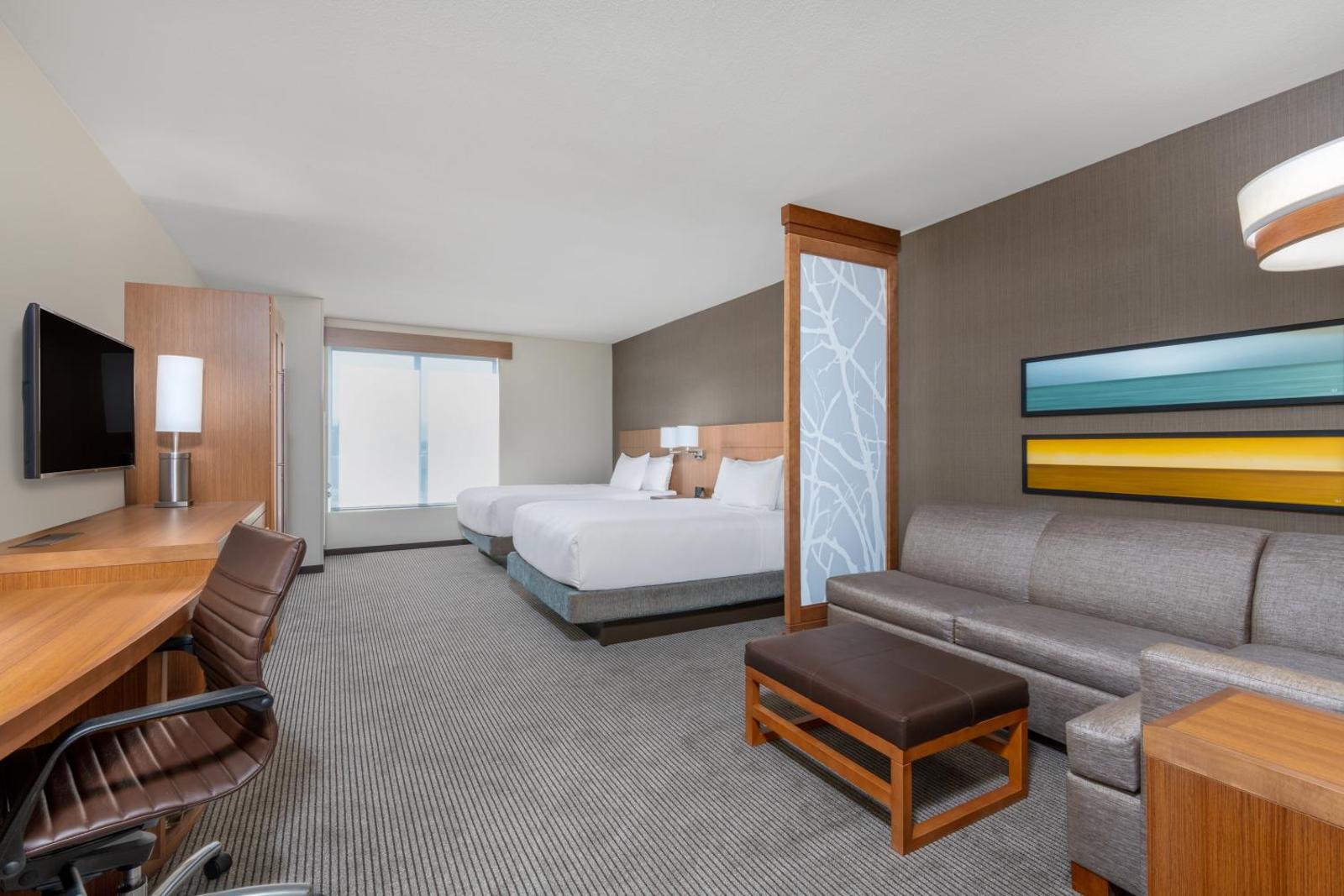 Popular attractions Area Nearby Property