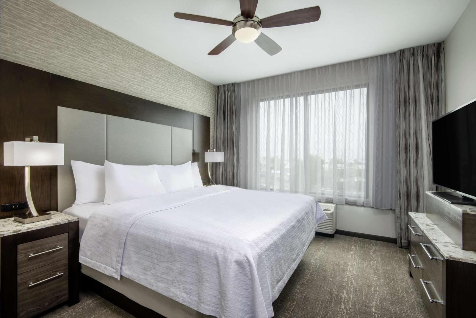 Room image 4