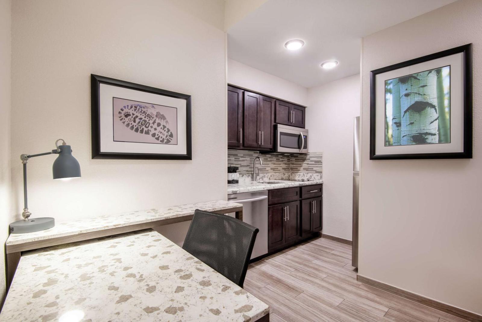 Room image 5