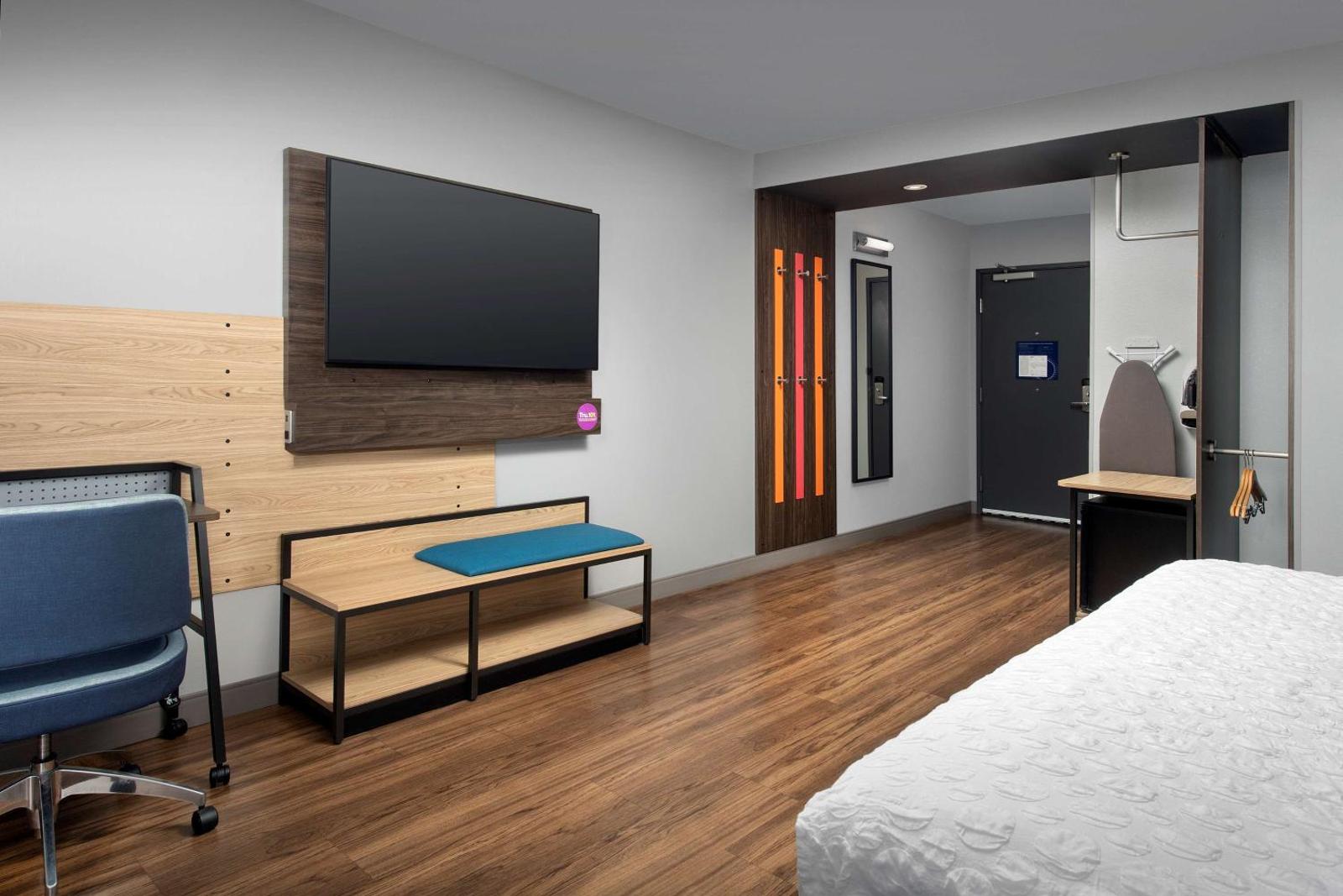 Popular attractions Area Nearby Property