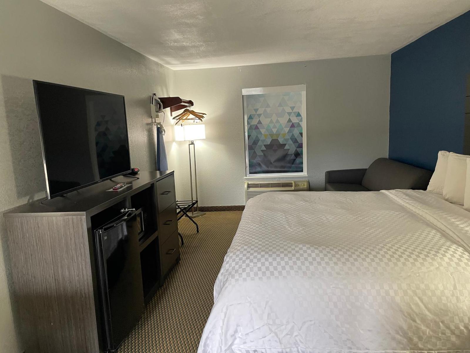 King Suite with Spa Bath