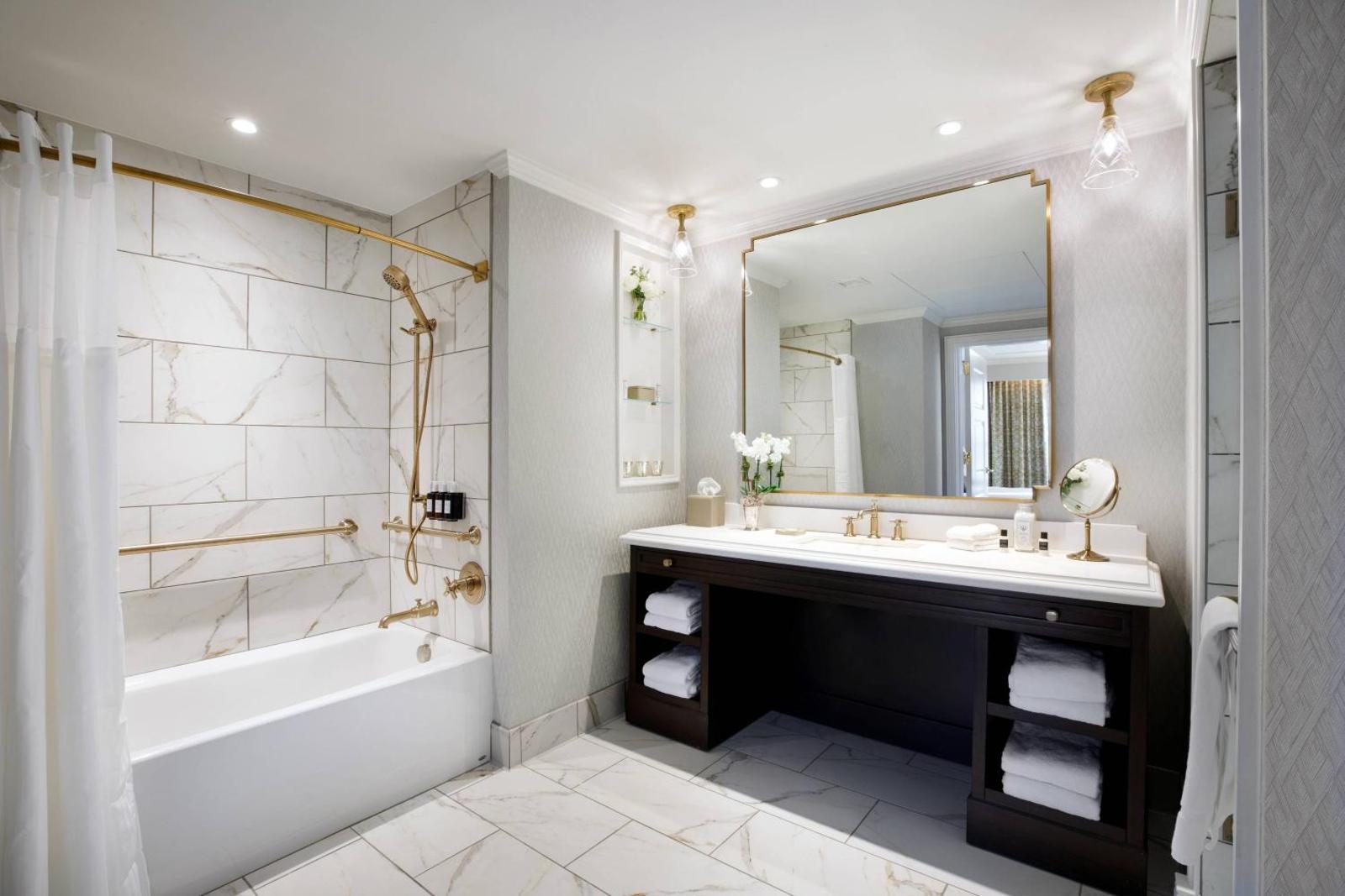 Hotel Carmichael Autograph Collection Main image 1