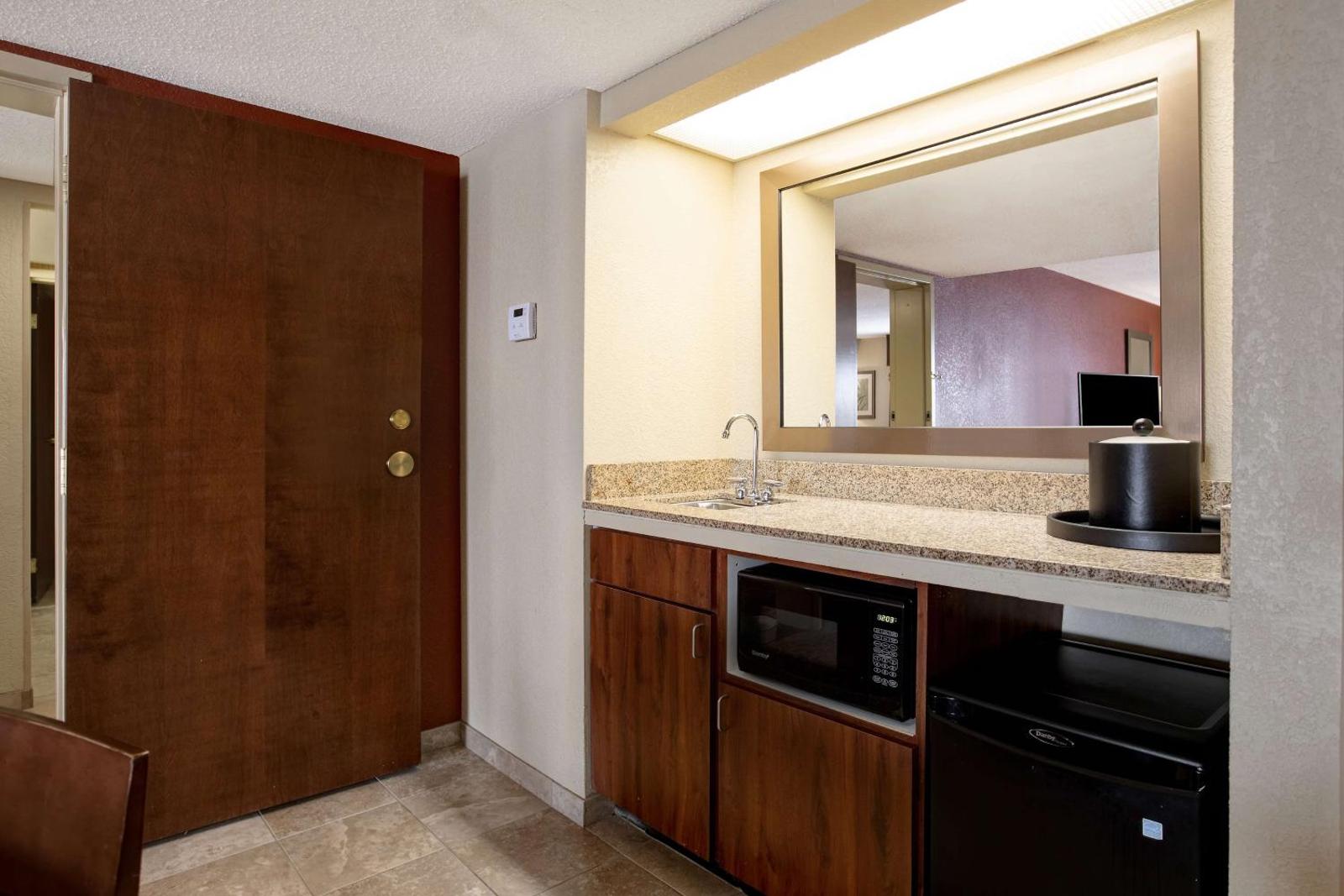 Hampton Inn Fort Wayne-Southwest Main image 1