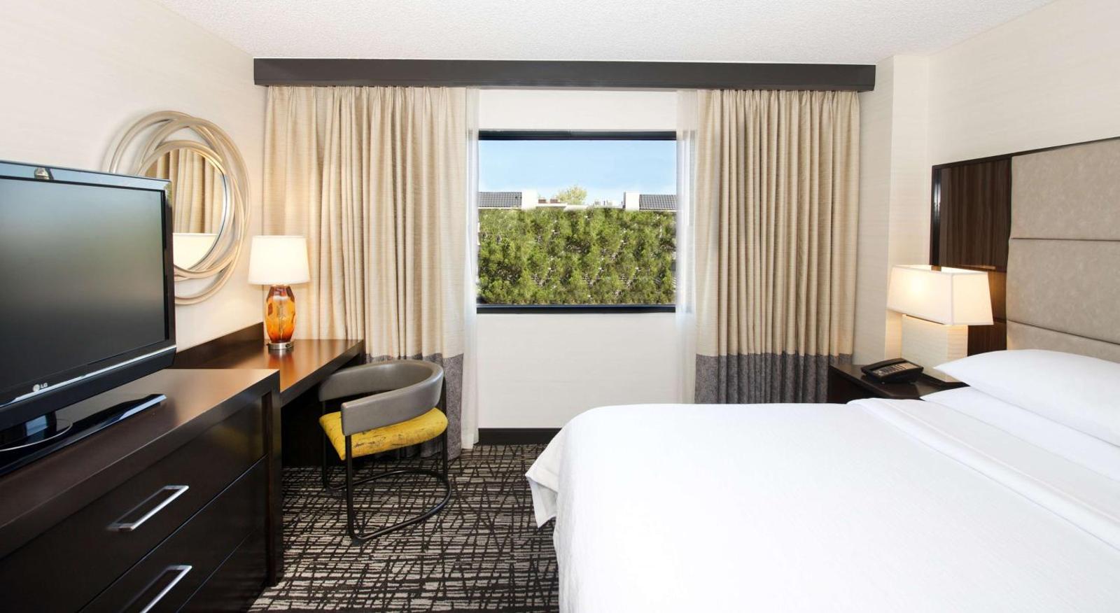 Embassy Suites by Hilton Las Vegas banner image