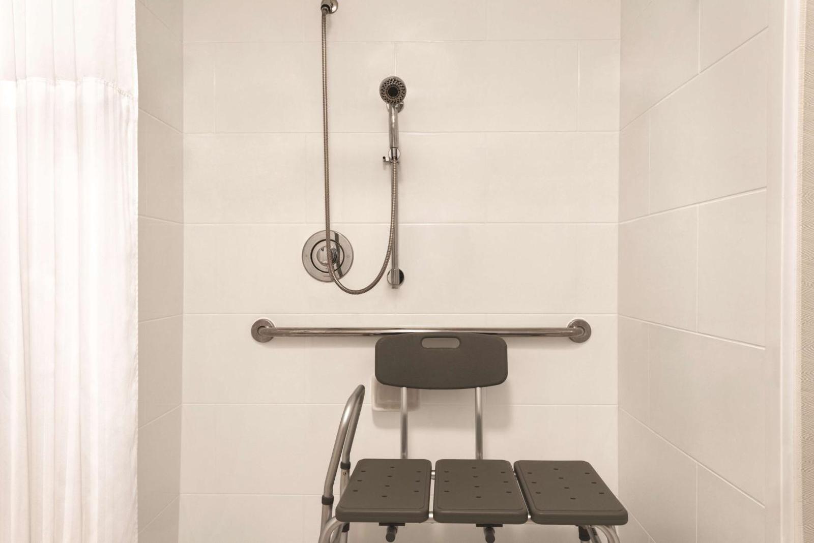 Hilton Garden Inn Fort Wayne Main image 2