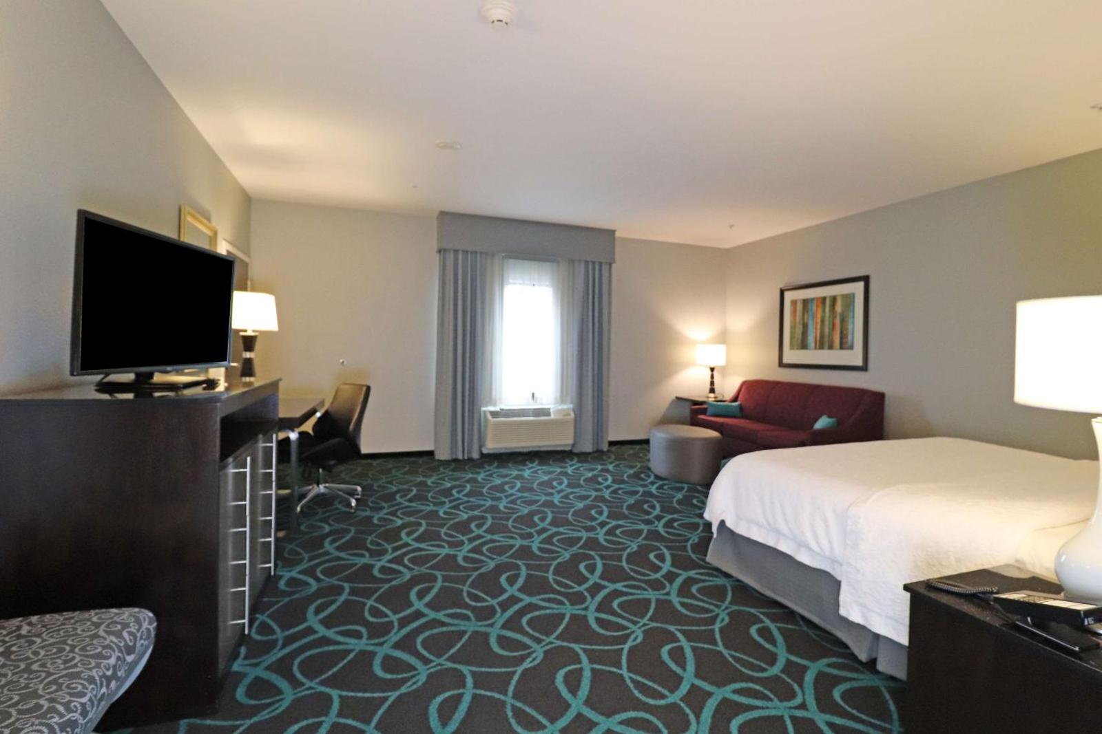 Hampton Inn Kearney Main image 1