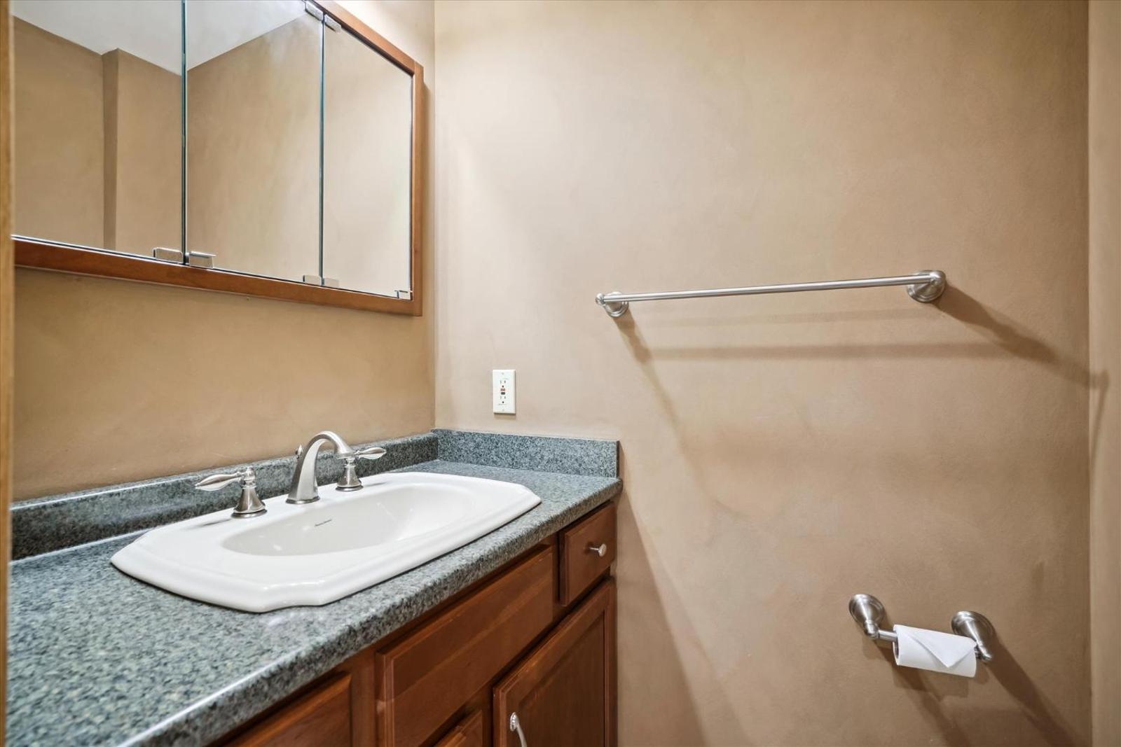 Edgemont Condo A2 Main image 2