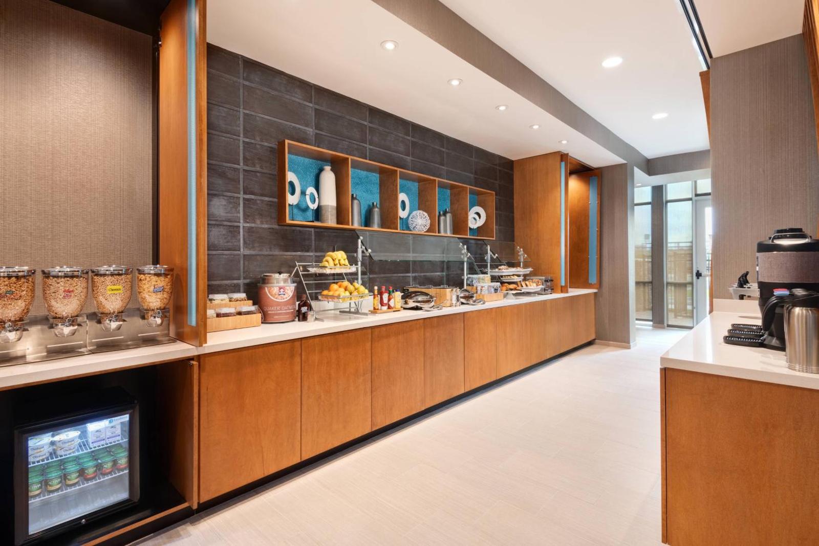 Popular attractions Area Nearby Property