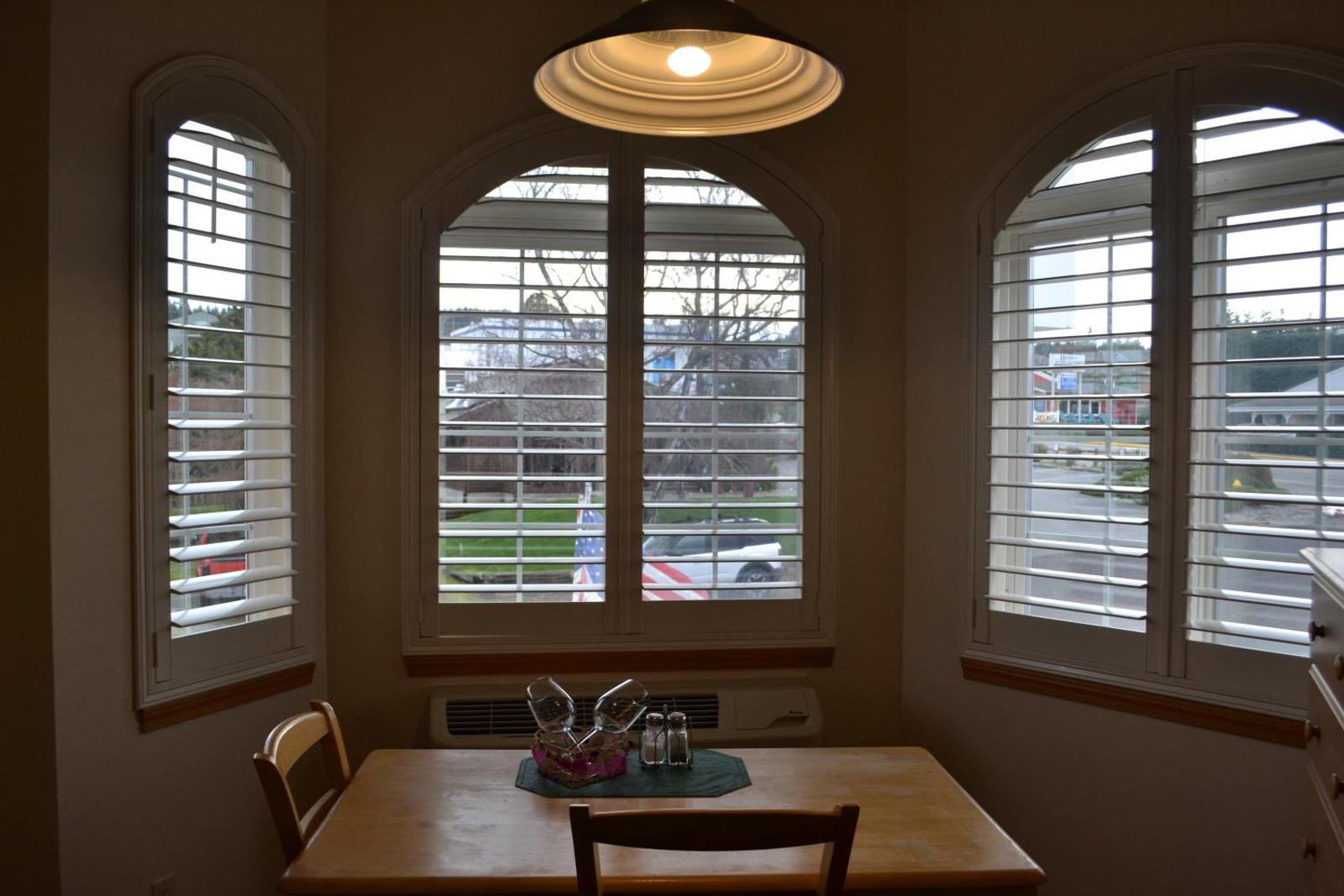 Anaco Bay Inn Main image 1