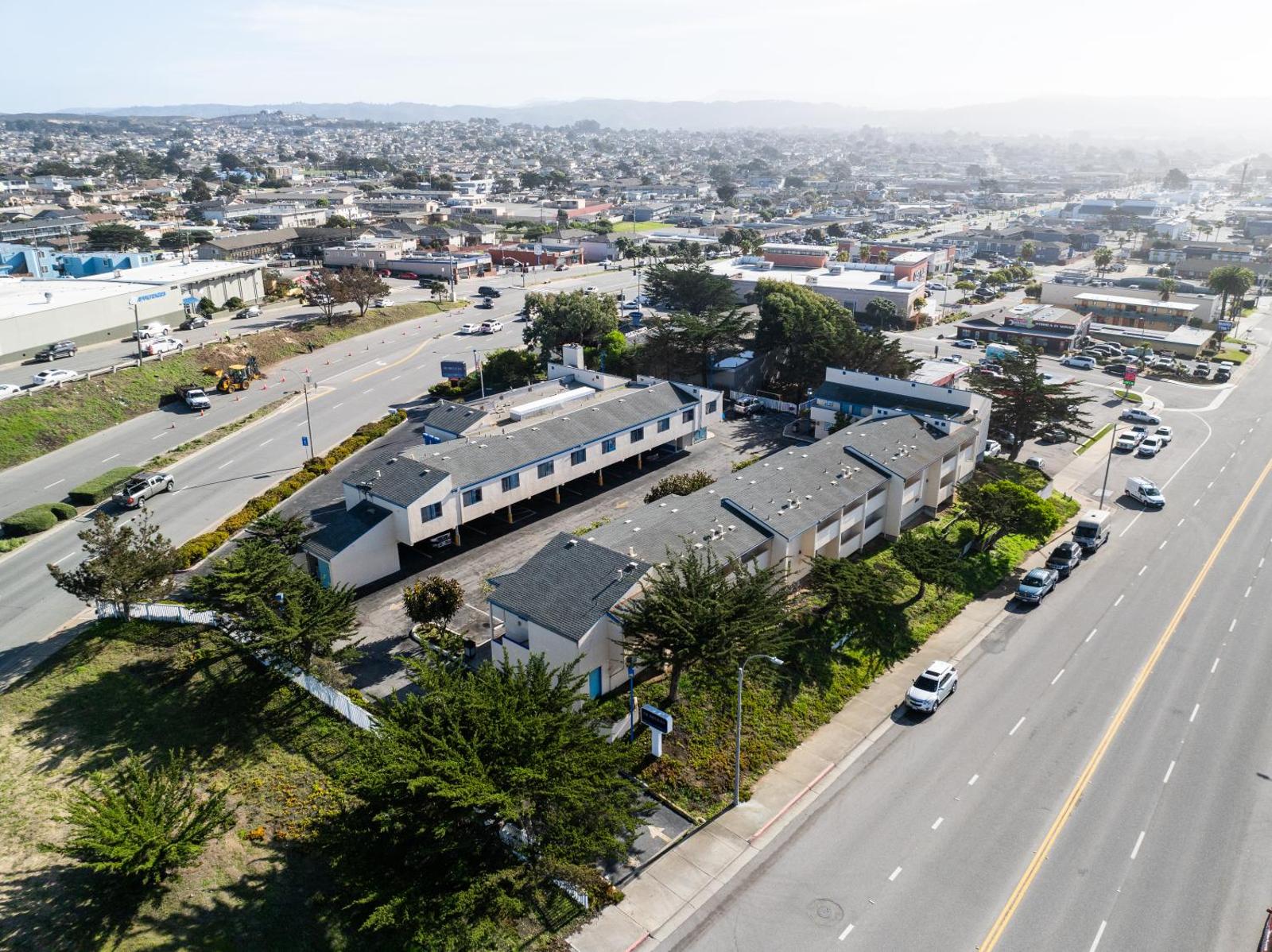 Popular attractions Area Nearby Property