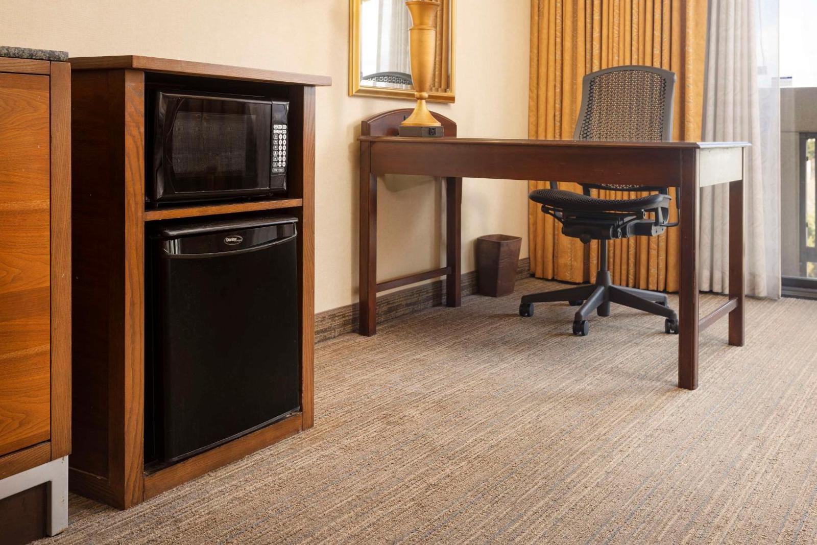 DoubleTree by Hilton San Jose Main image 2