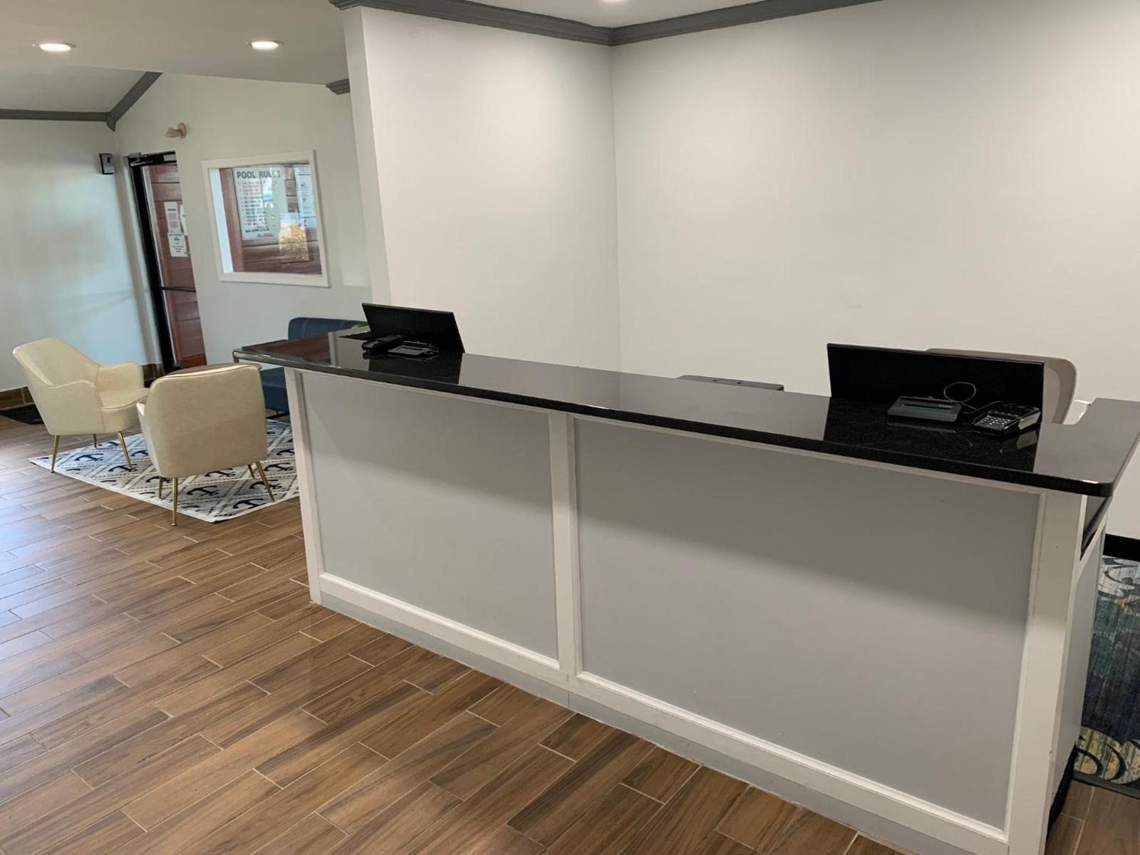 The Mariner Resort Main image 1