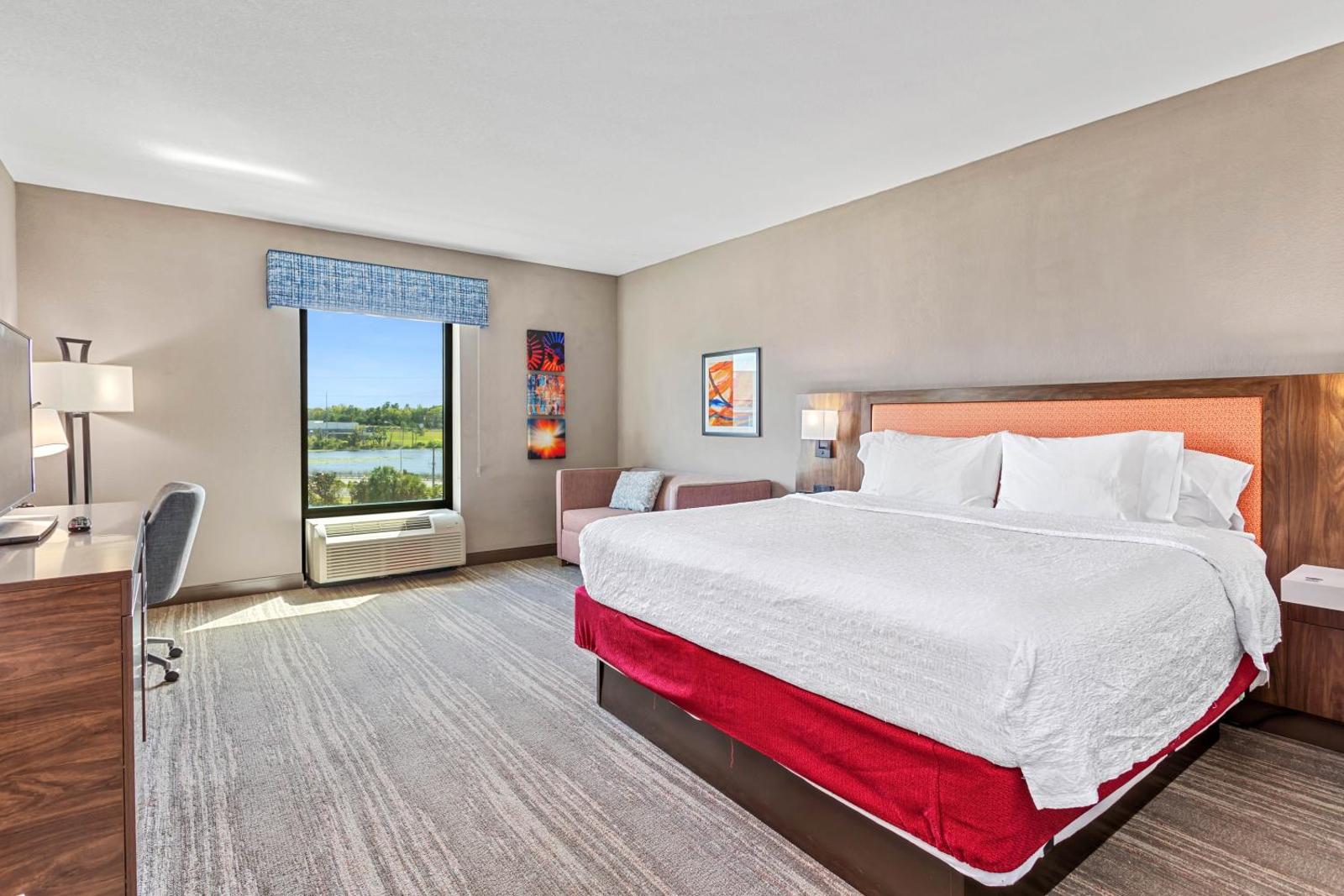 Hampton Inn & Suites Orlando-Apopka Main image 1