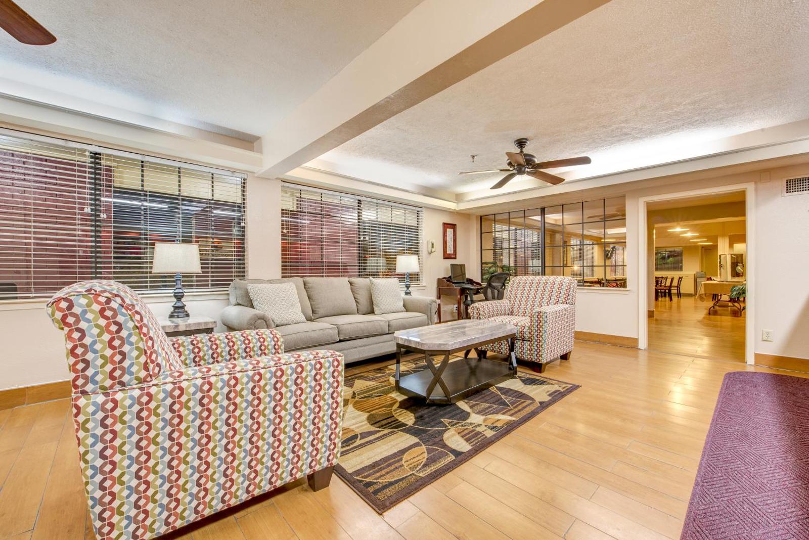 Popular attractions Area Nearby Property