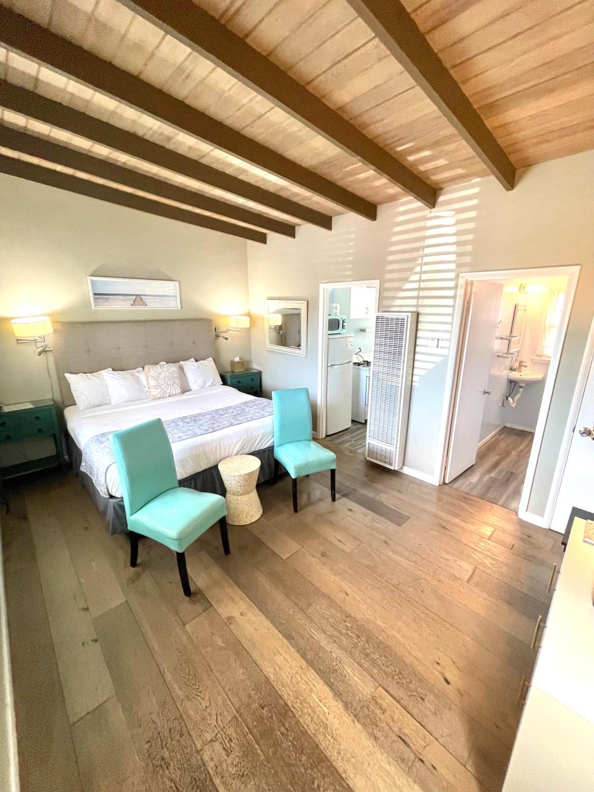 King Room with Kitchenette