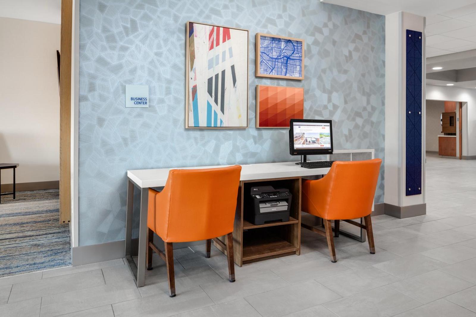 Holiday Inn Express Kearney an IHG Hotel Main image 2