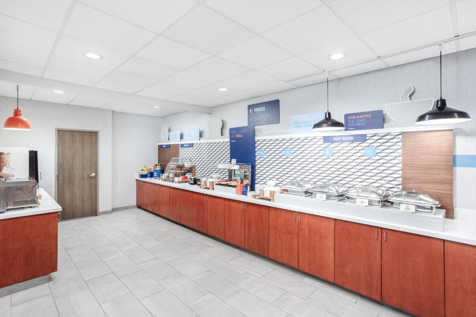 Popular attractions Area Nearby Property