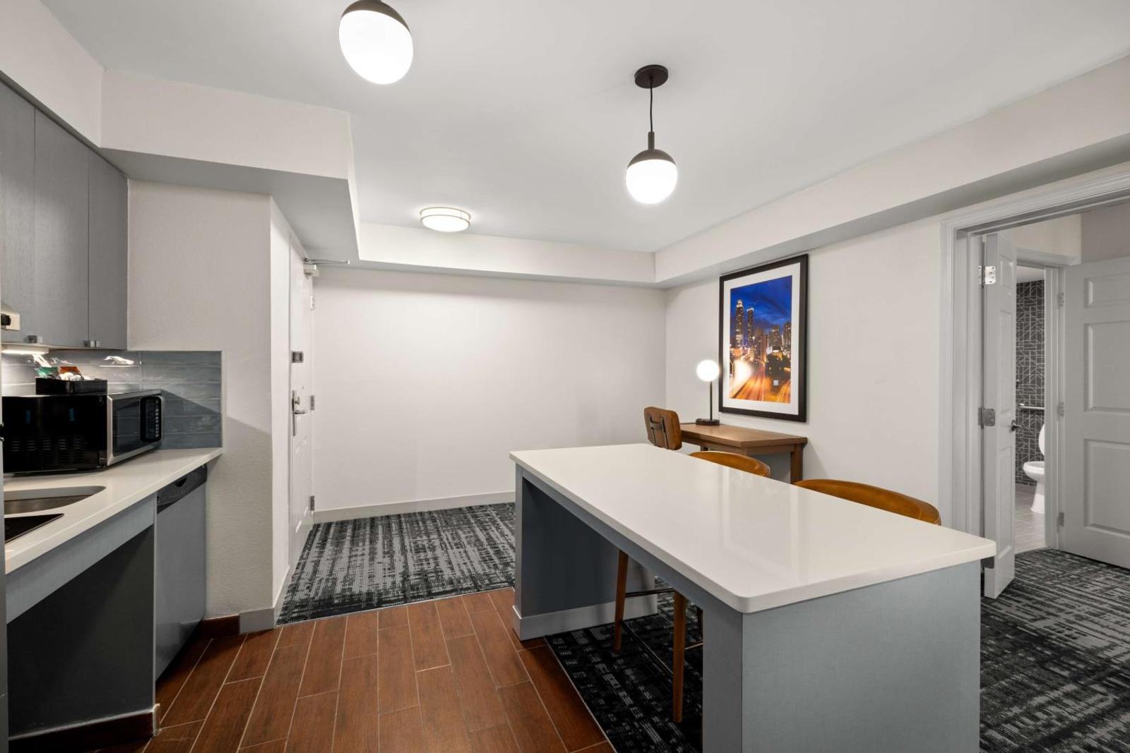 Popular attractions Area Nearby Property