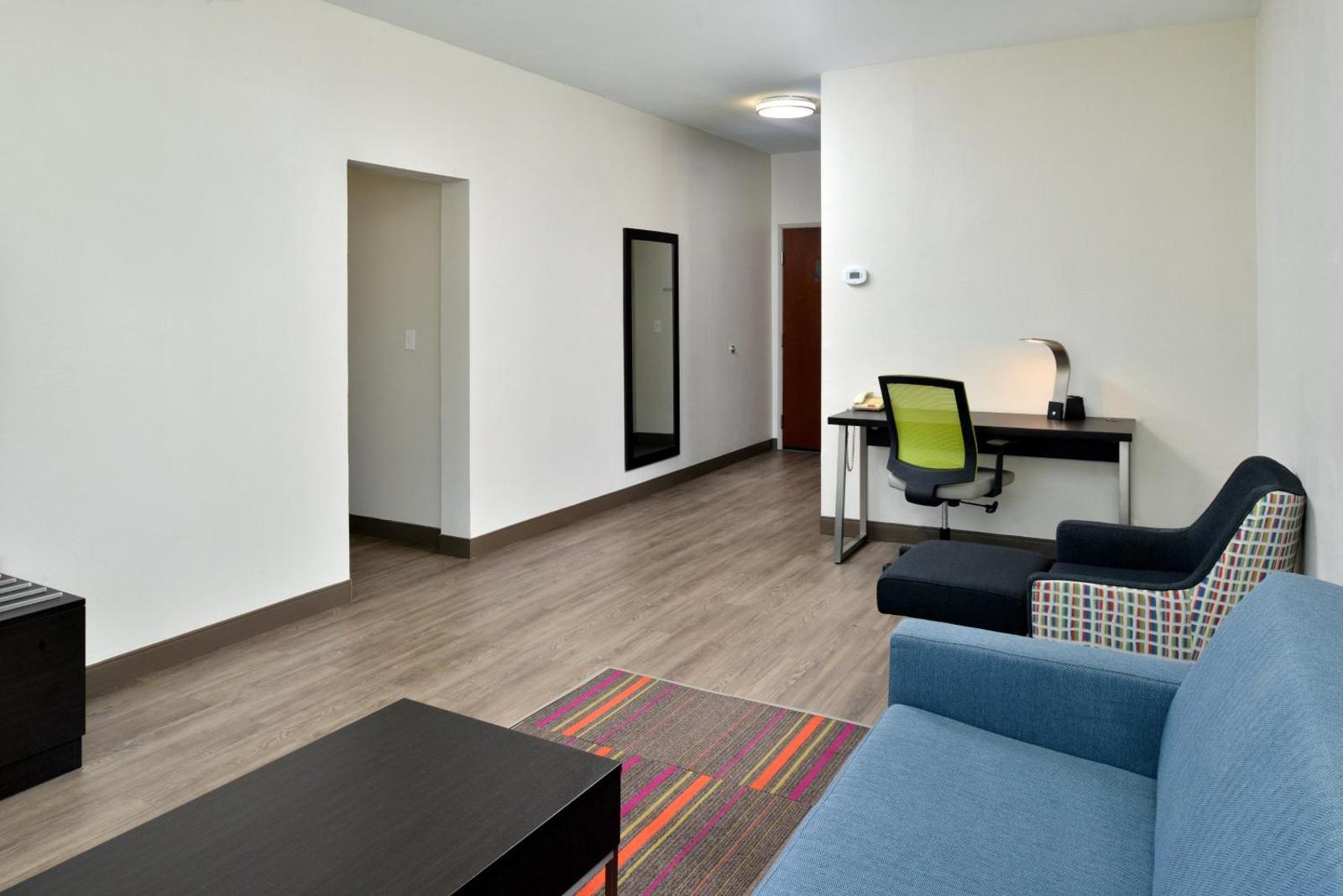 Popular attractions Area Nearby Property