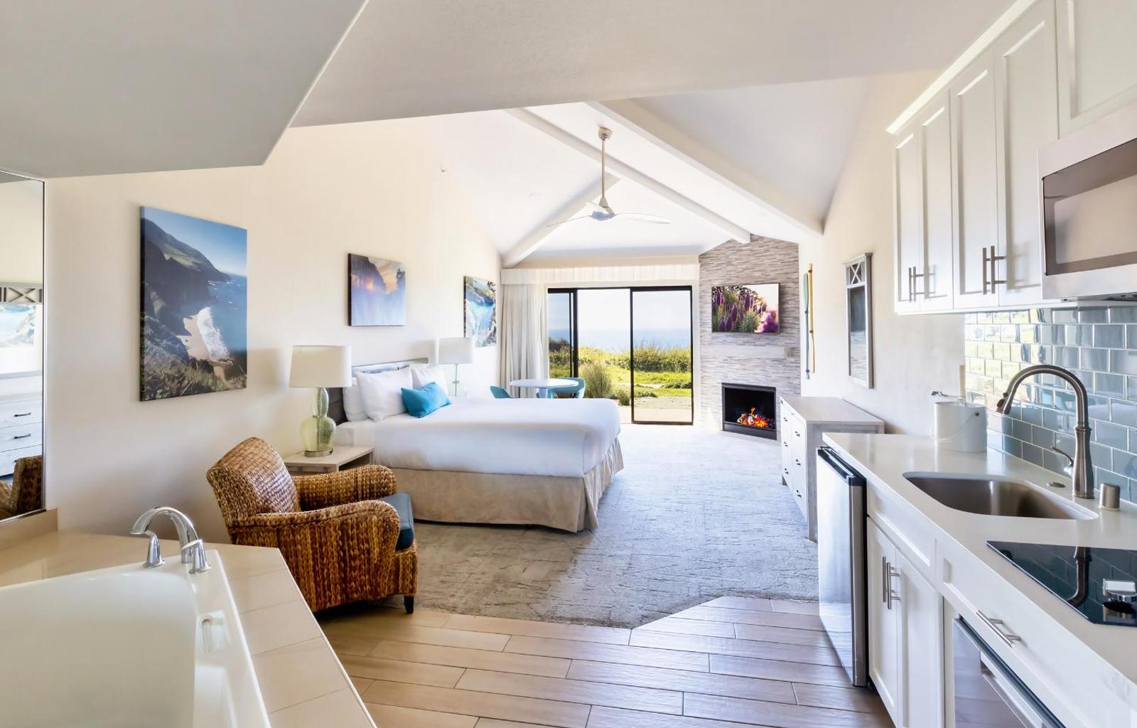 Estudio con bañera de hidromasaje