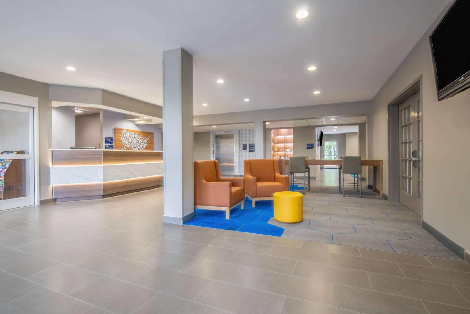 Microtel Inn and Suites by Wyndham Anderson SC image 11
