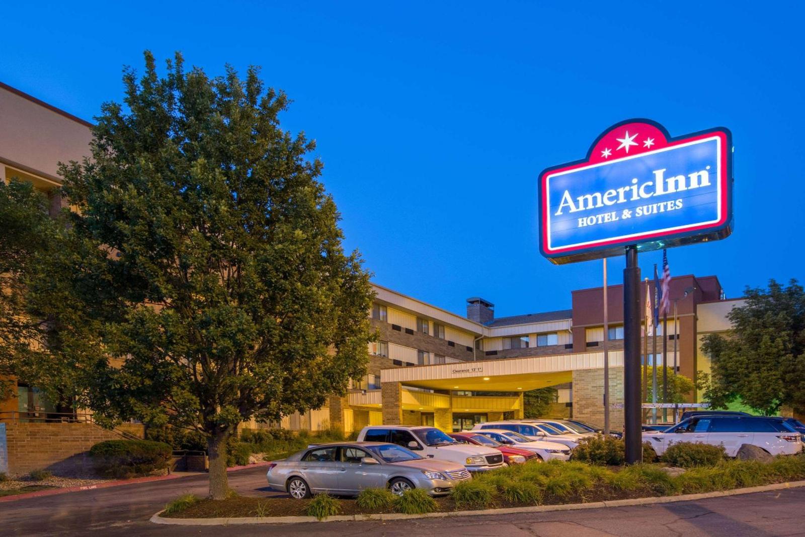 AmericInn by Wyndham Omaha Main image 2