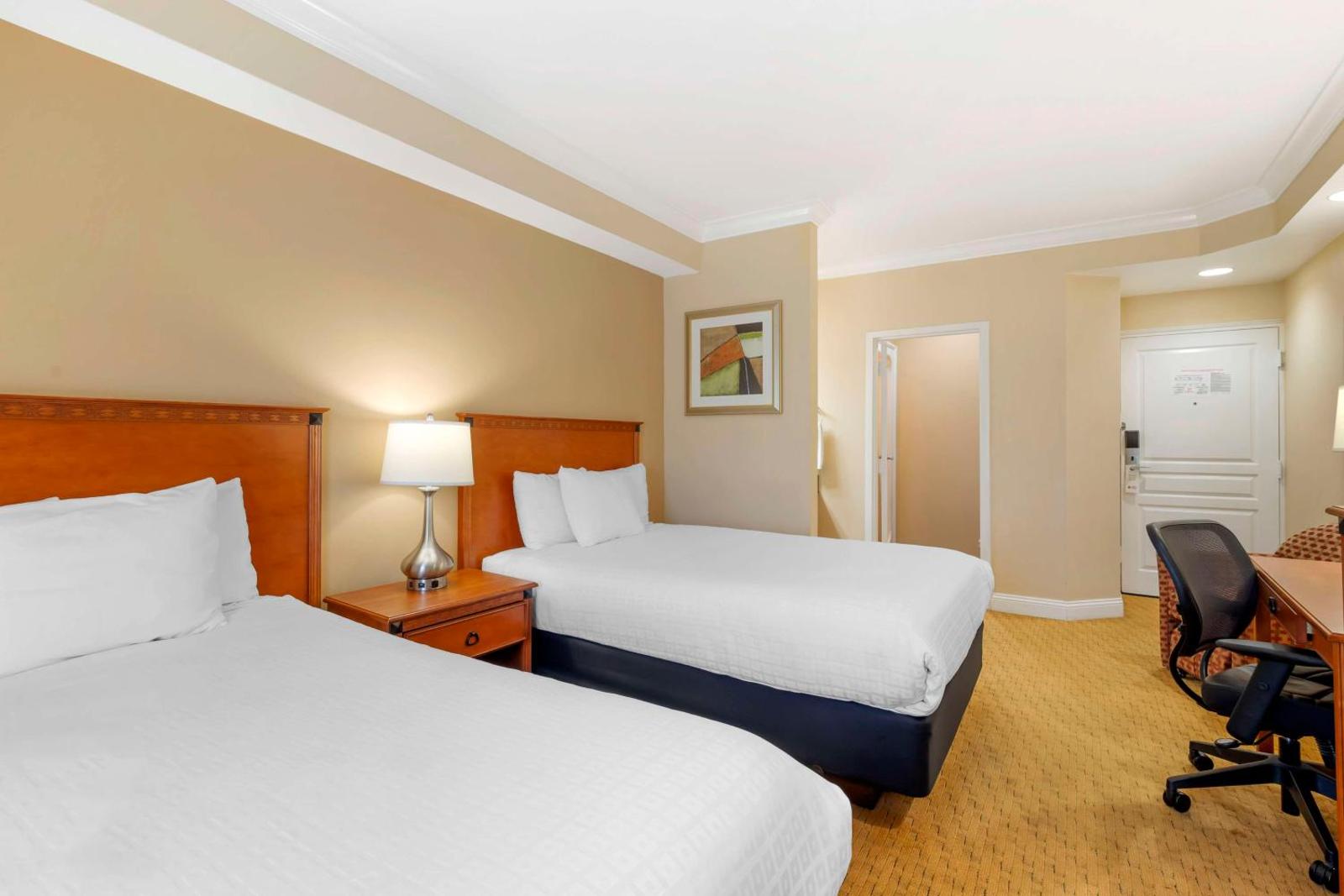 Best Western Plus Kingsland Main image 2