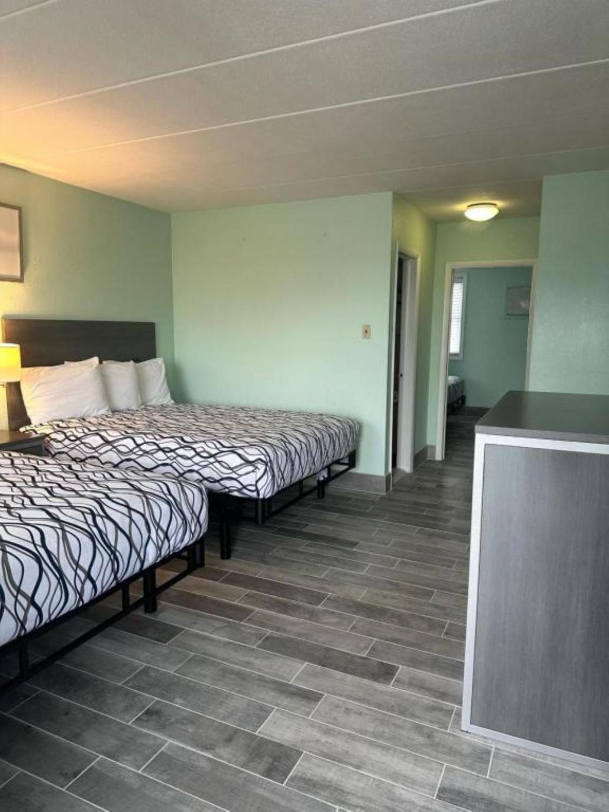 Royal Canadian Main image 1