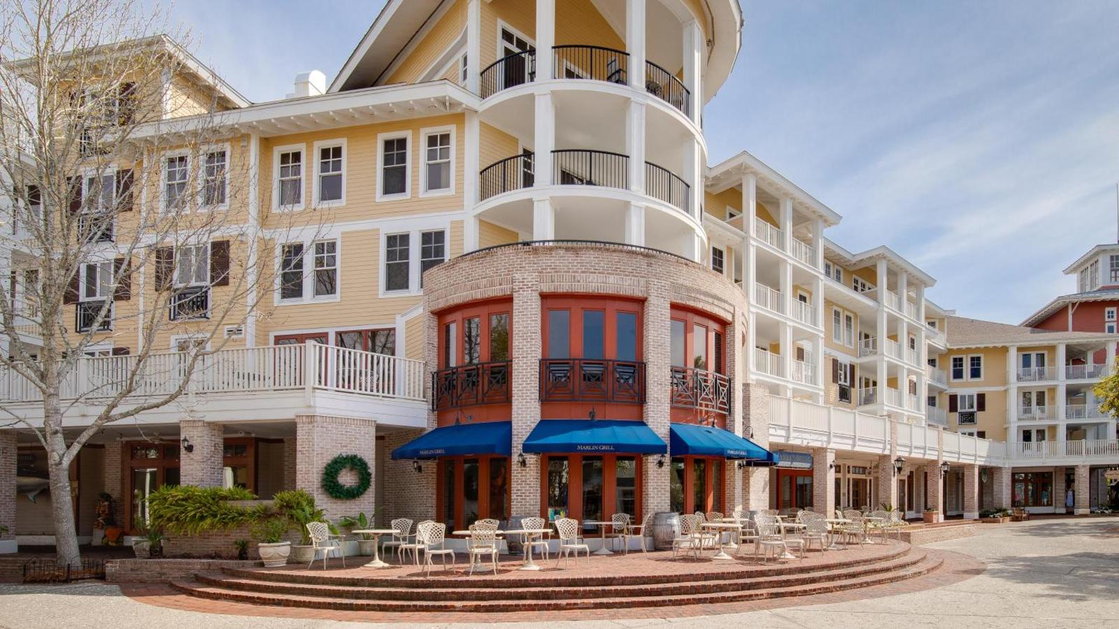 Popular attractions Area Nearby Property