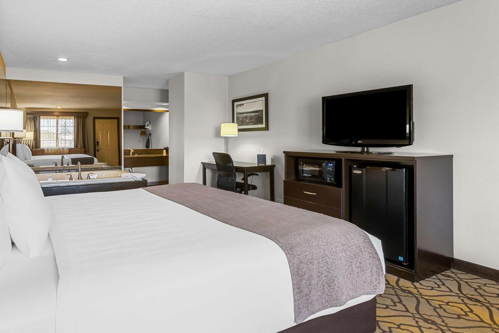 Best Western of Harbor Springs Main image 1