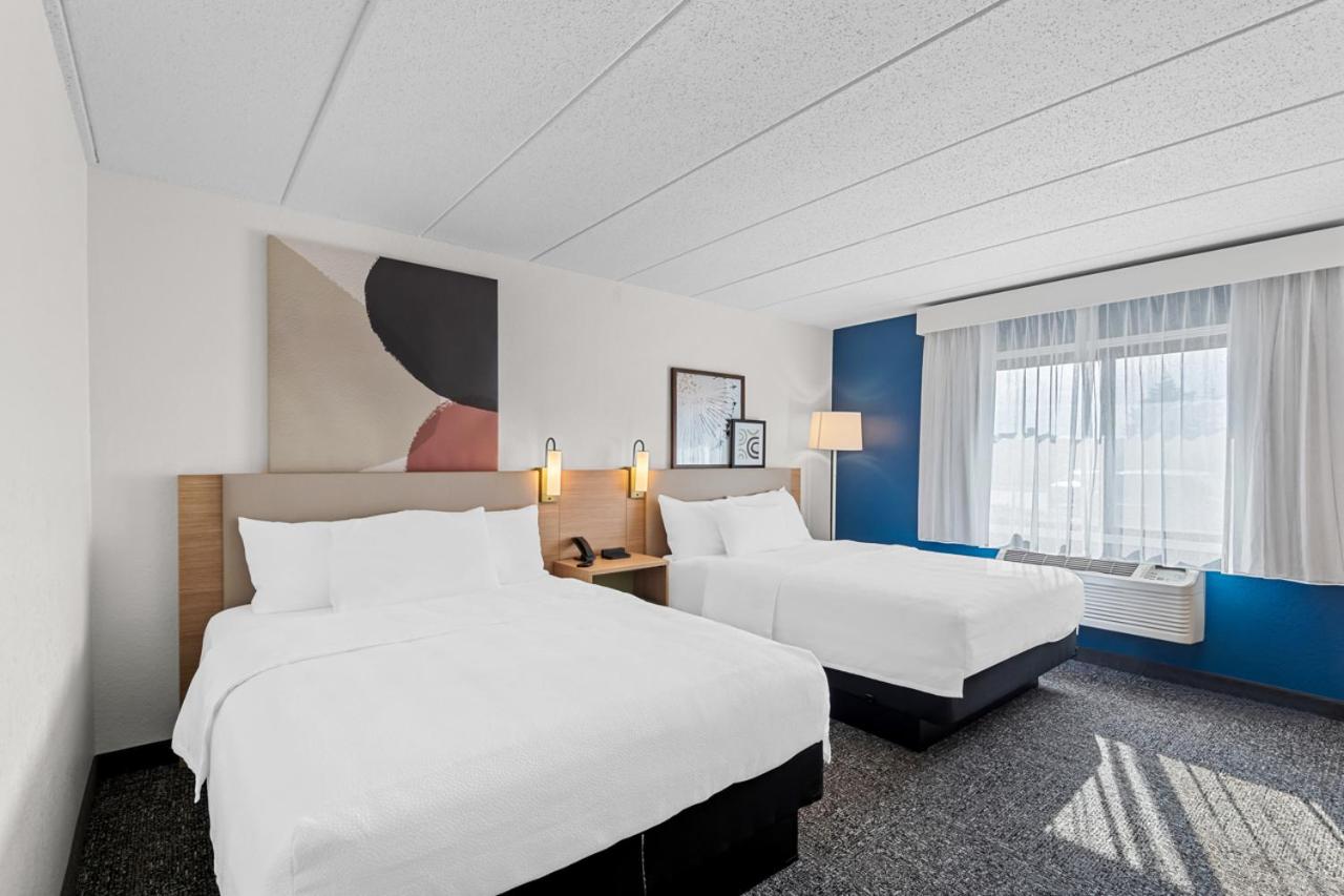 AmericInn by Wyndham Cedar Falls Main image 1
