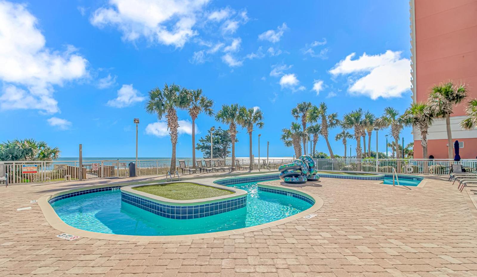 Atlantica 1055 Main image 1