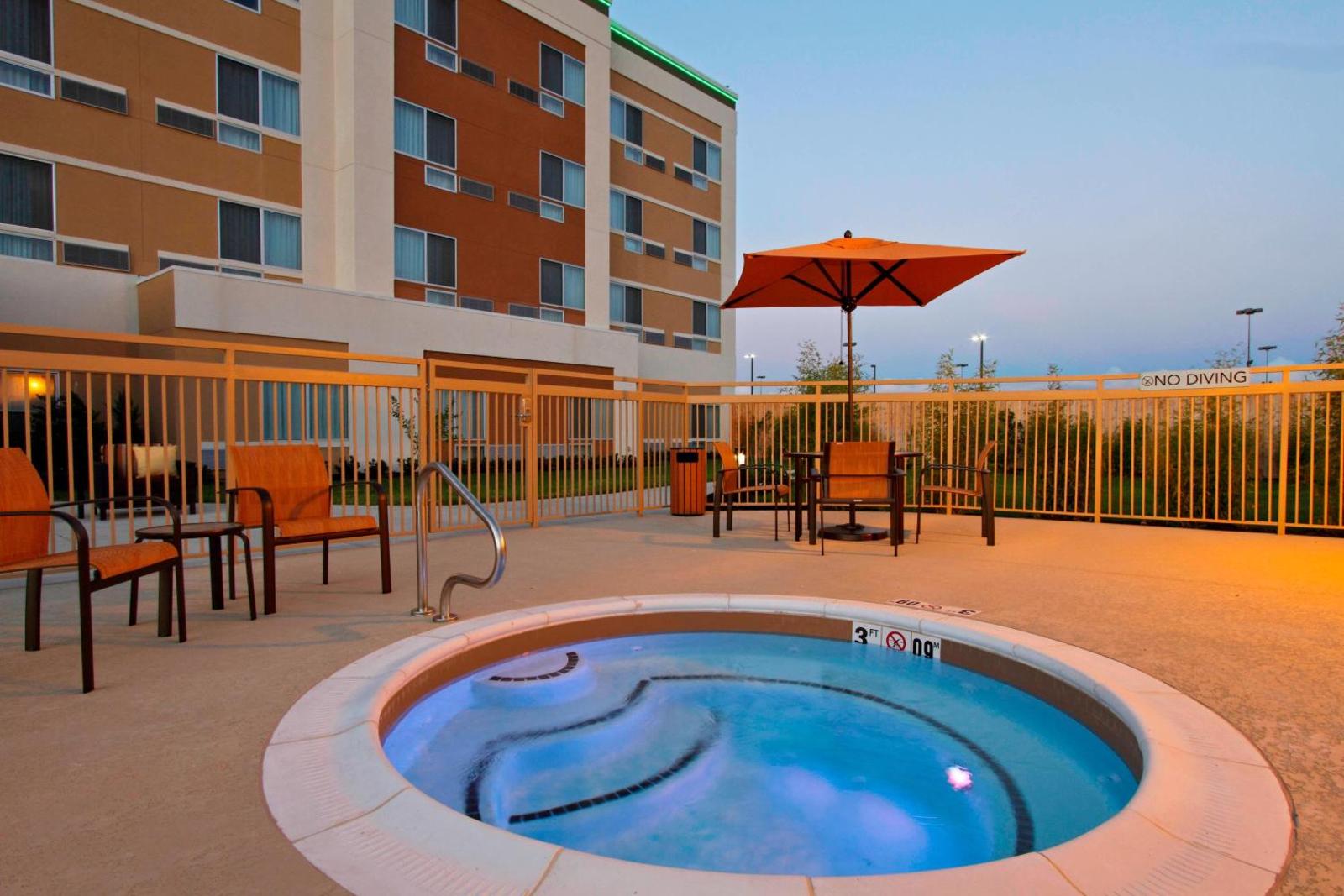 Popular attractions Area Nearby Property