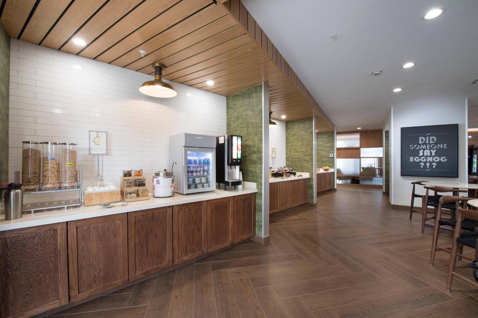 Popular attractions Area Nearby Property