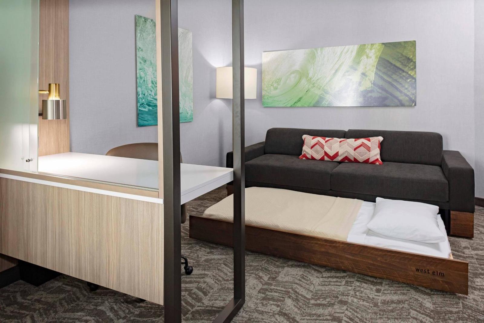 SpringHill Suites by Marriott Kansas City Plaza Main image 1