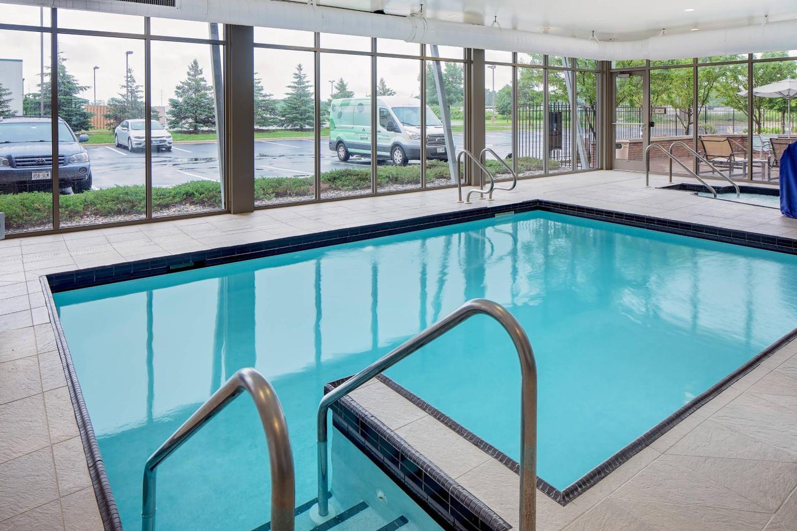 Popular attractions Area Nearby Property