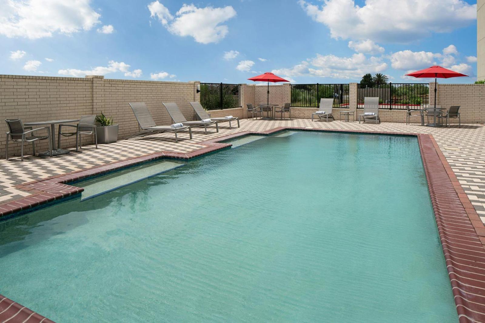 TownePlace Suites by Marriott Kingsville Main image 2