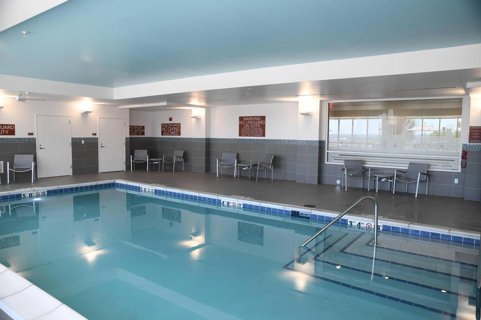 Popular attractions Area Nearby Property