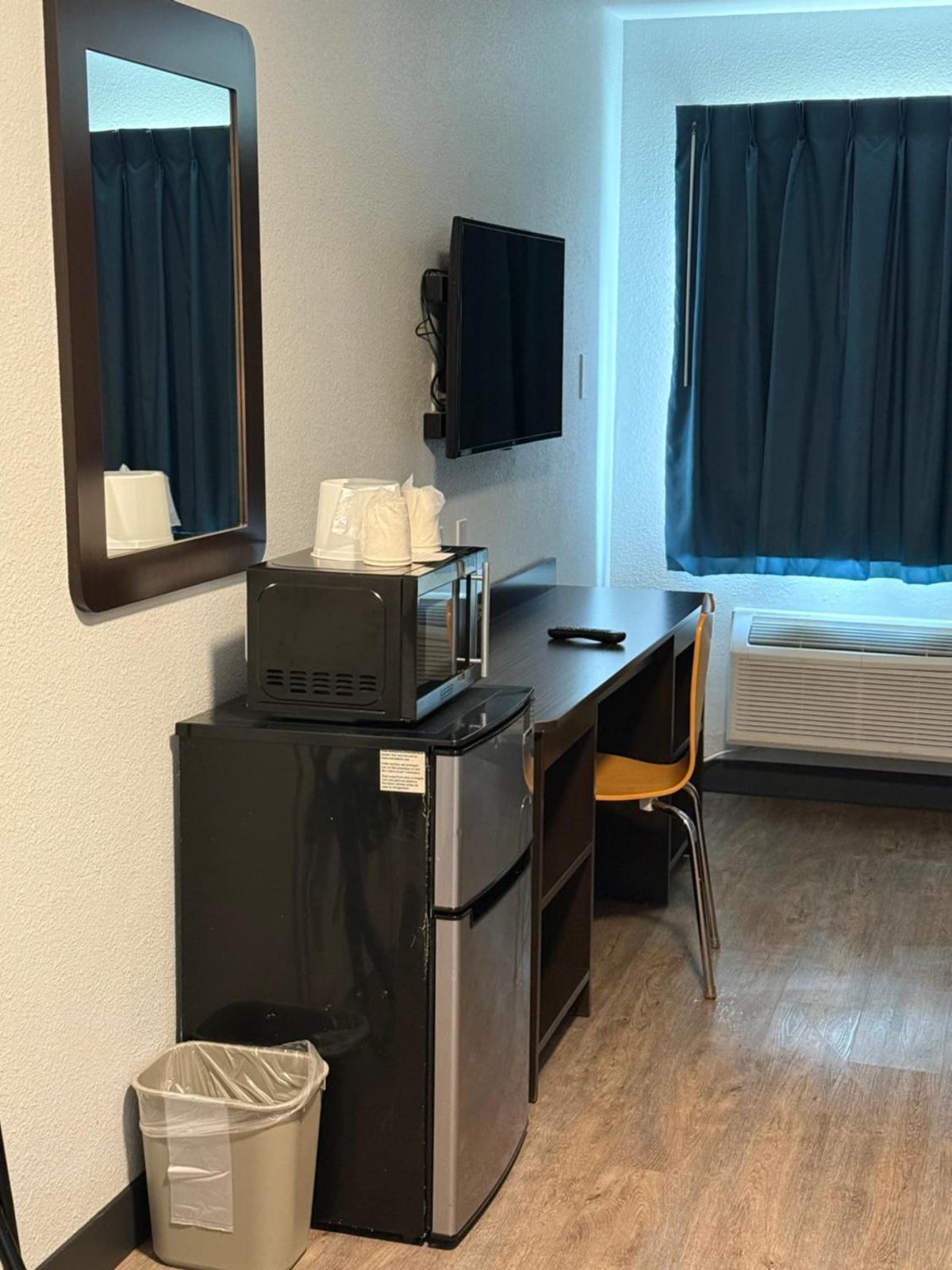 Popular attractions Area Nearby Property