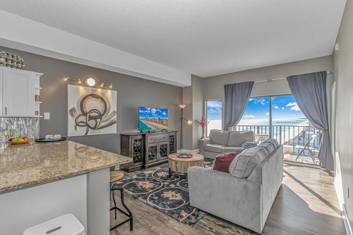 Popular attractions Area Nearby Property