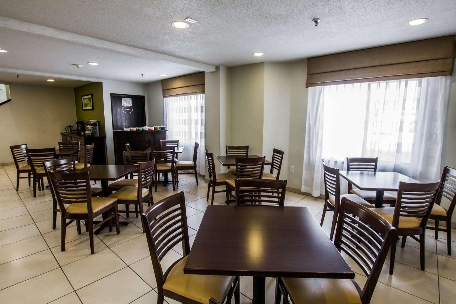 Popular attractions Area Nearby Property