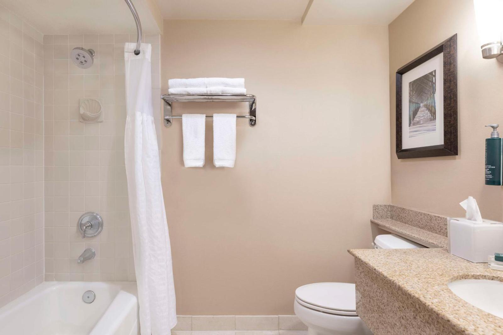 Popular attractions Area Nearby Property