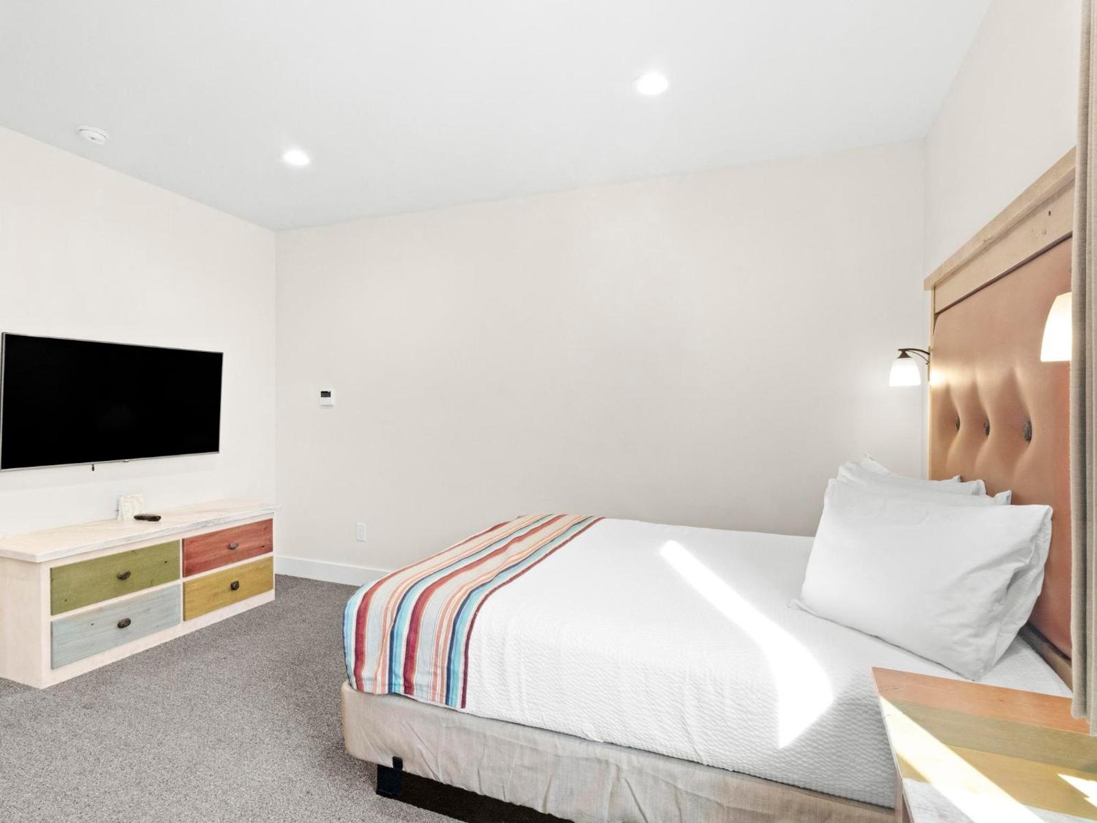 Bluff Dwellings Resort Main image 1