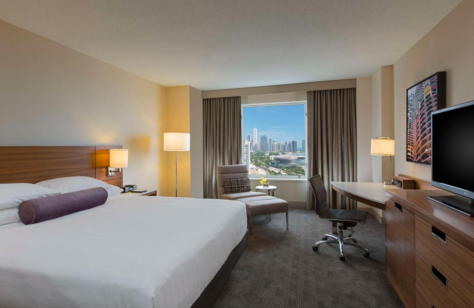 King Room with Accessible Shower - Disability Access