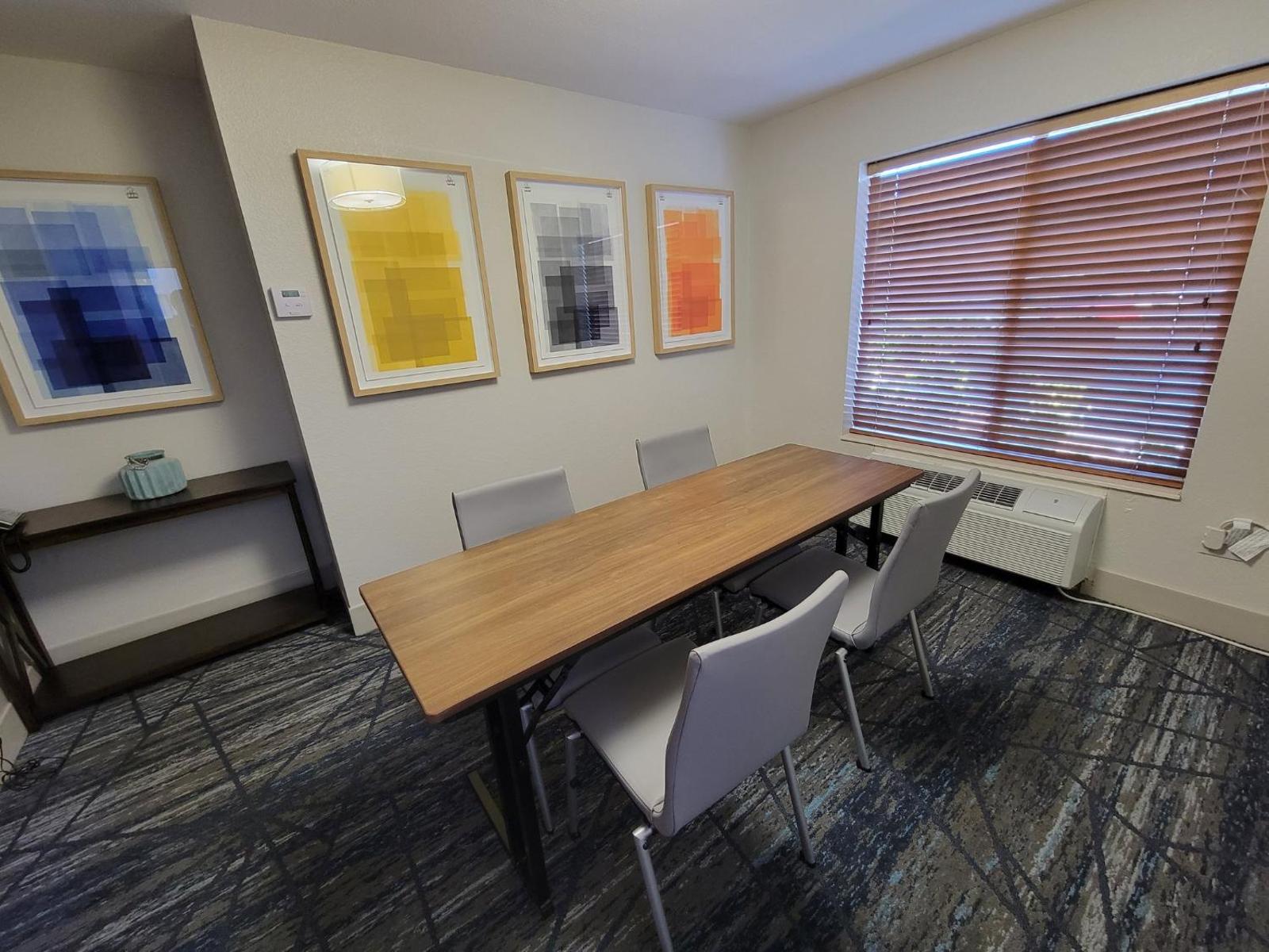 Holiday Inn Express Hotel & Suites - The Villages an IHG Hotel Main image 2
